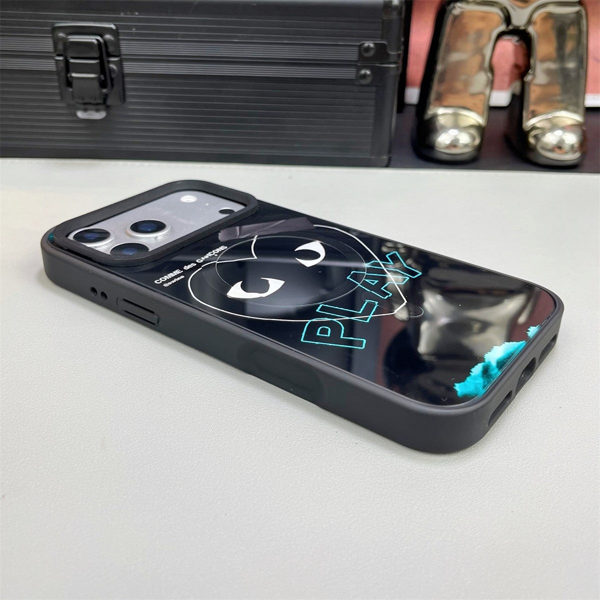 Heart Design x MagSafe iPhone Case