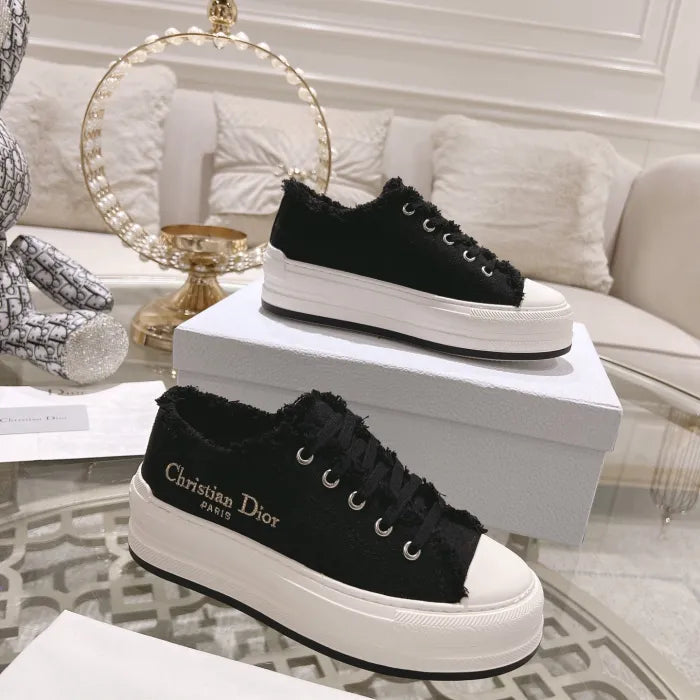 D - SNEAKERS - ThePoshLabel