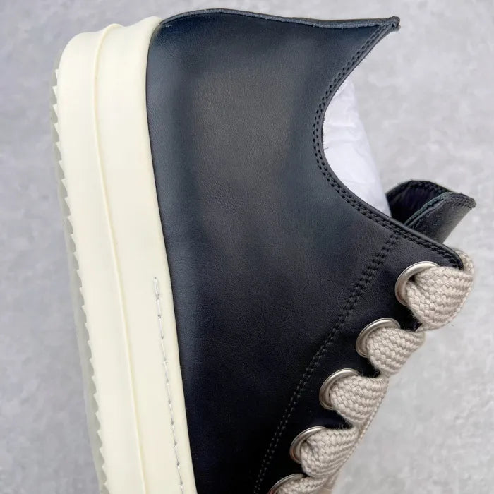 R - SNEAKERS