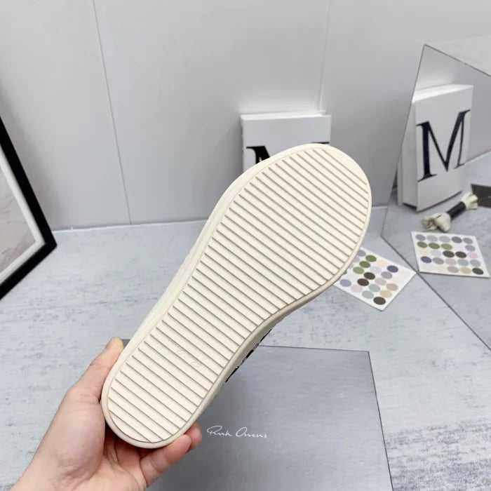 R - SNEAKERS