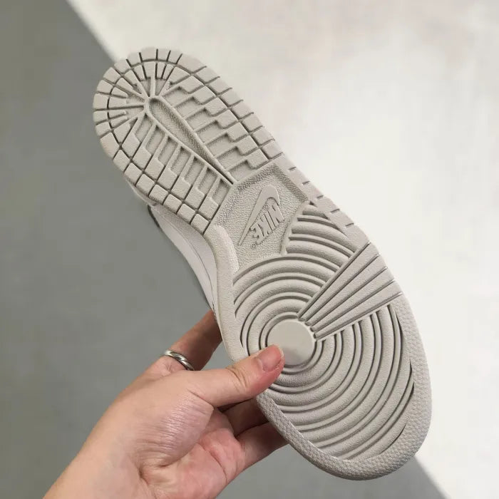 N - SNEAKERS