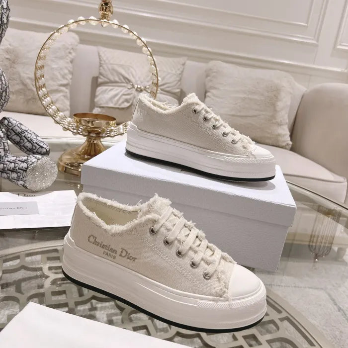 D - SNEAKERS - ThePoshLabel