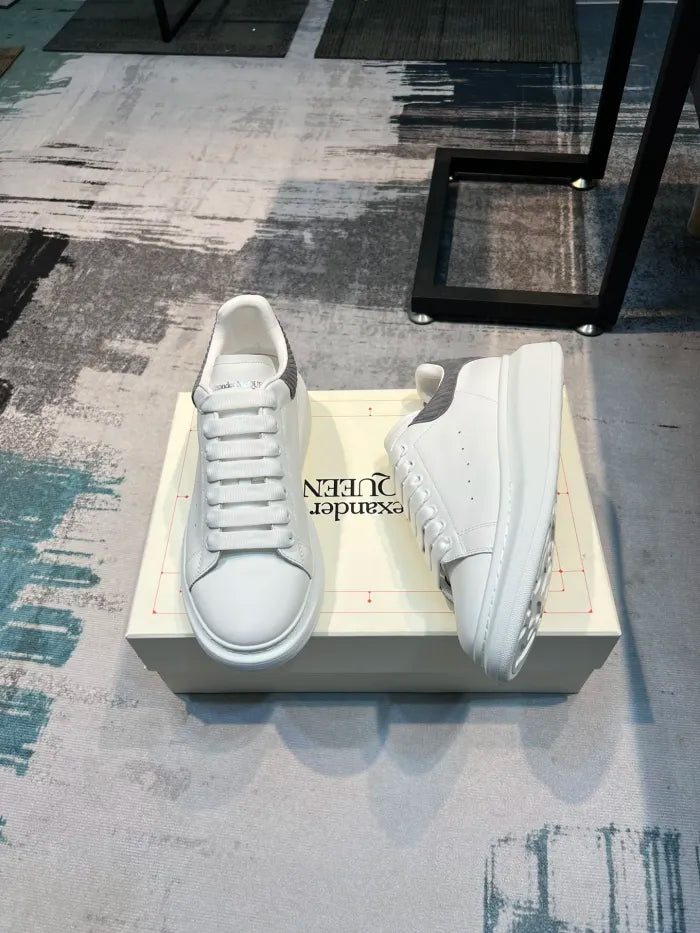 A - SNEAKERS - ThePoshLabel