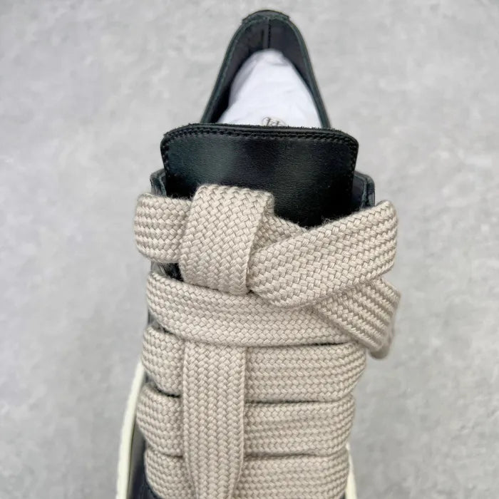 R - SNEAKERS