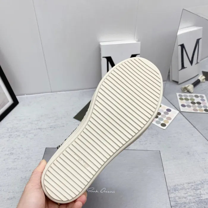 R - SNEAKERS
