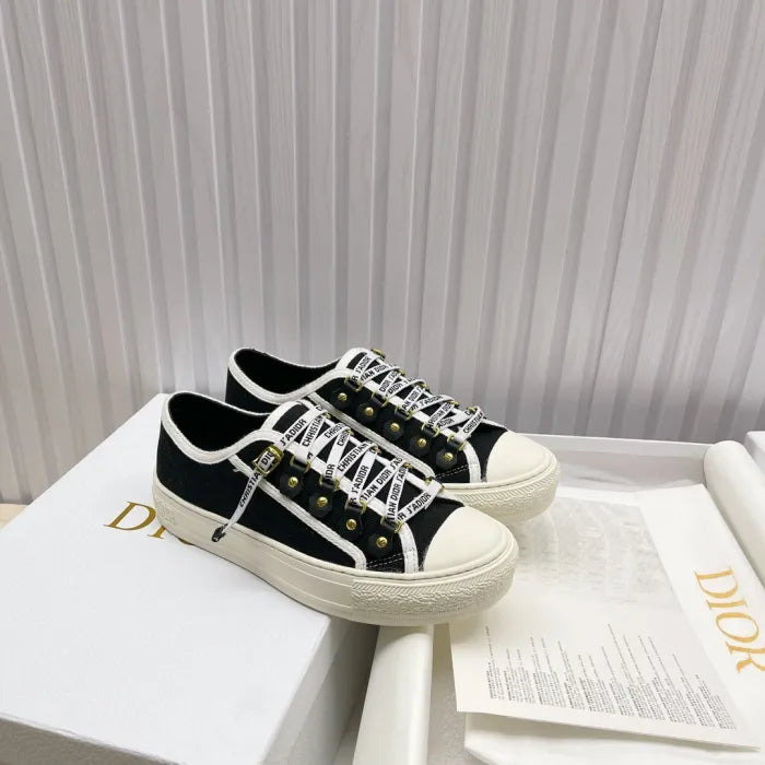D - SNEAKERS - ThePoshLabel