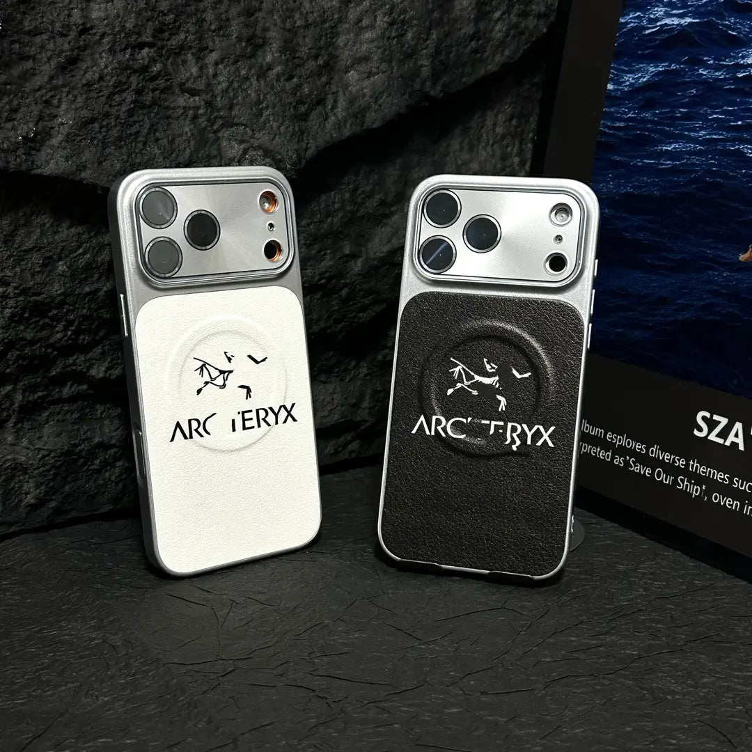 MagSafe Leather iPhone Case β Magnetic Grip & Full Protection
