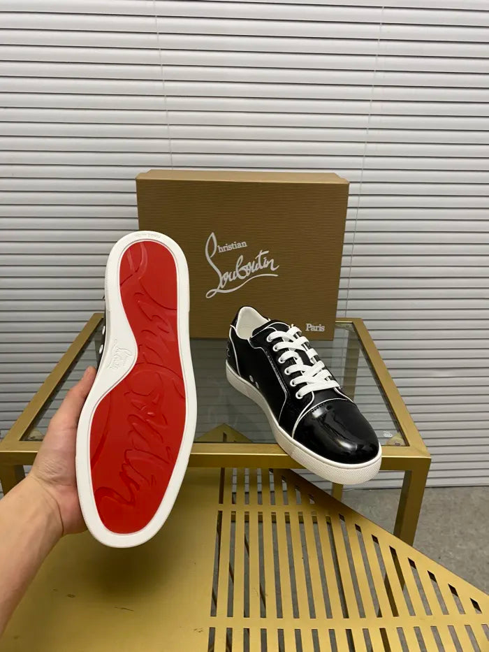 C - SNEAKERS
