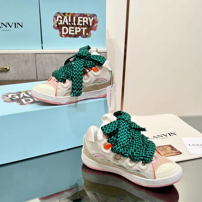 L - SNEAKERS