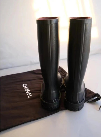 Elegant Classic Waterproof Tall Boots – Timeless Style &amp; Comfort