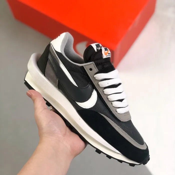 N - SNEAKERS