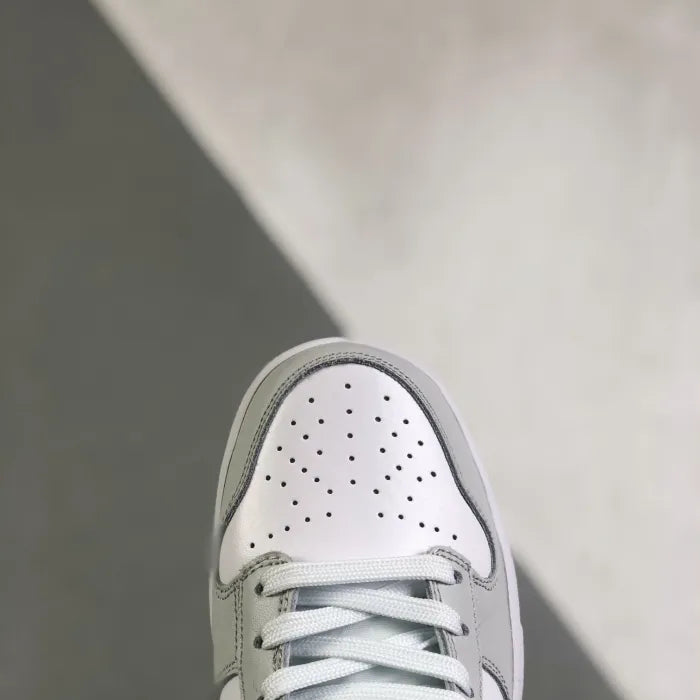 N - SNEAKERS