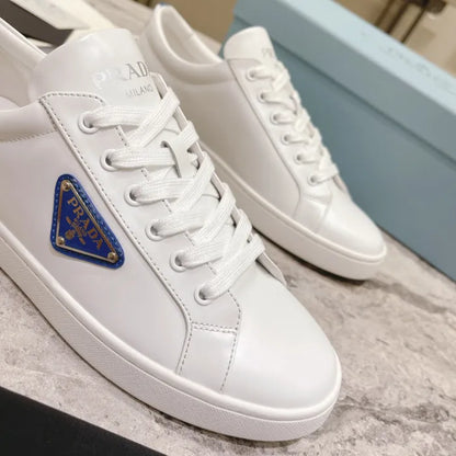 P - SNEAKERS