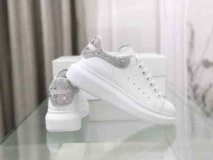 A - SNEAKERS