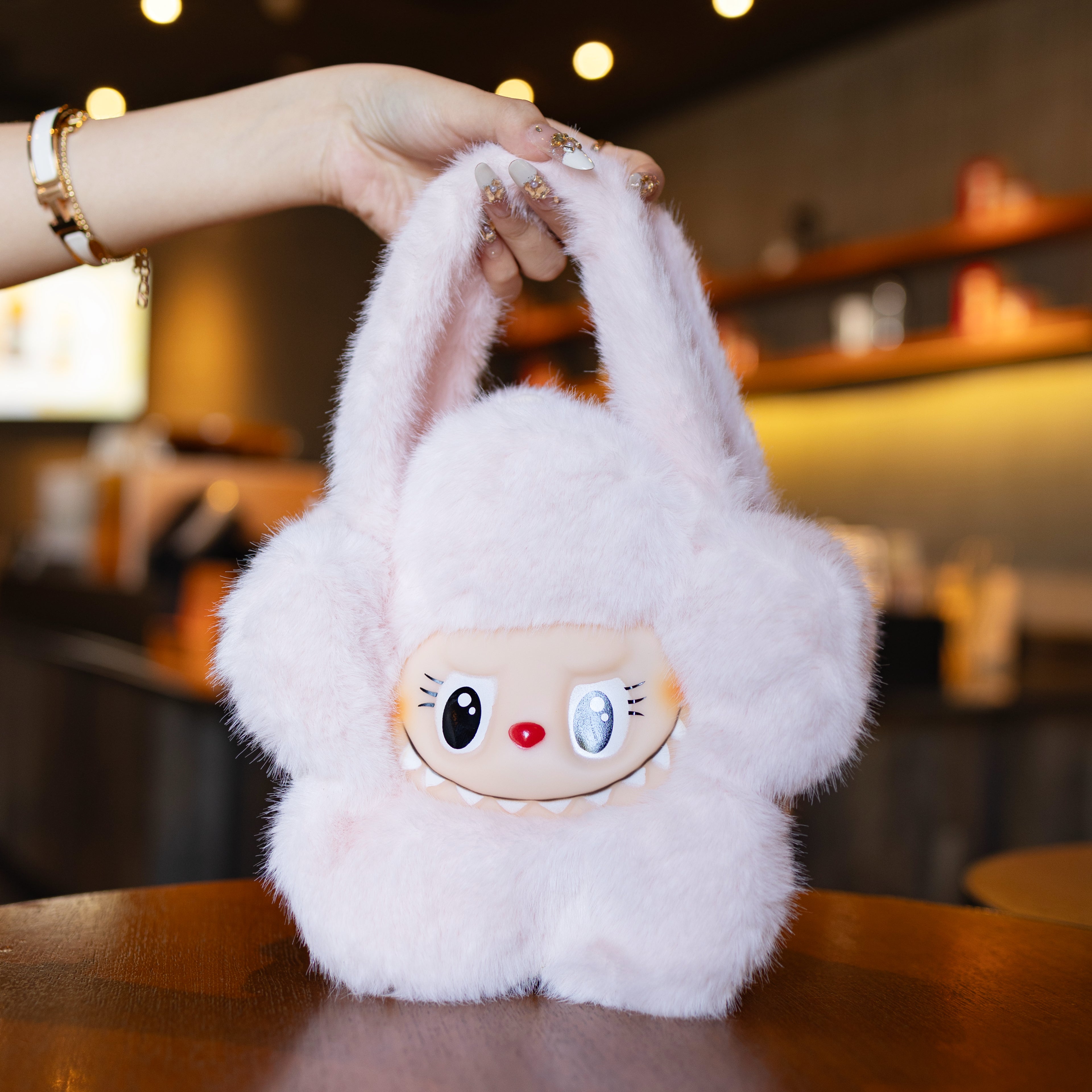 Lncredibly Trendy &amp; Cute Bag