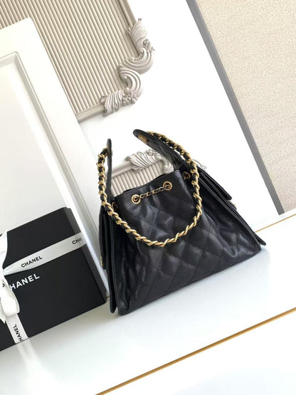 25 Small Handbag Grained Calfskin &amp; Gold-Tone Metal Bag