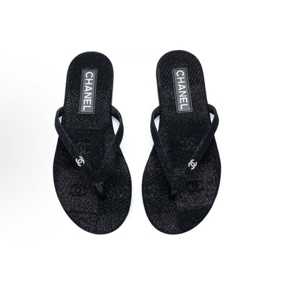 👡 Chic &amp; Comfy Flat Flip Flops