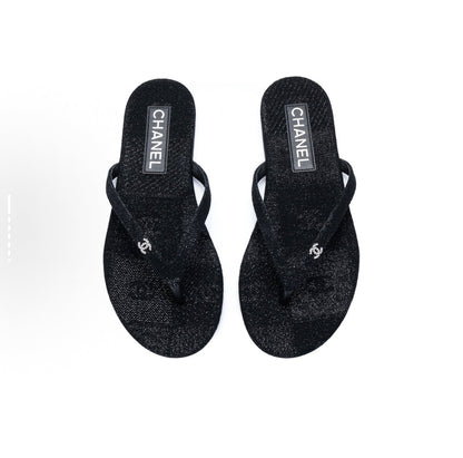 👡 Chic &amp; Comfy Flat Flip Flops
