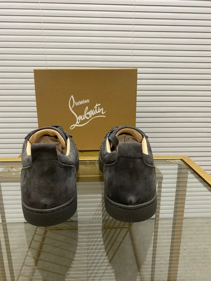 C - SNEAKERS