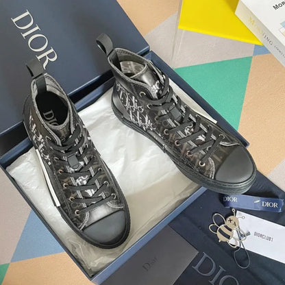 D - SNEAKERS