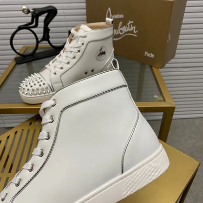 A - SNEAKERS