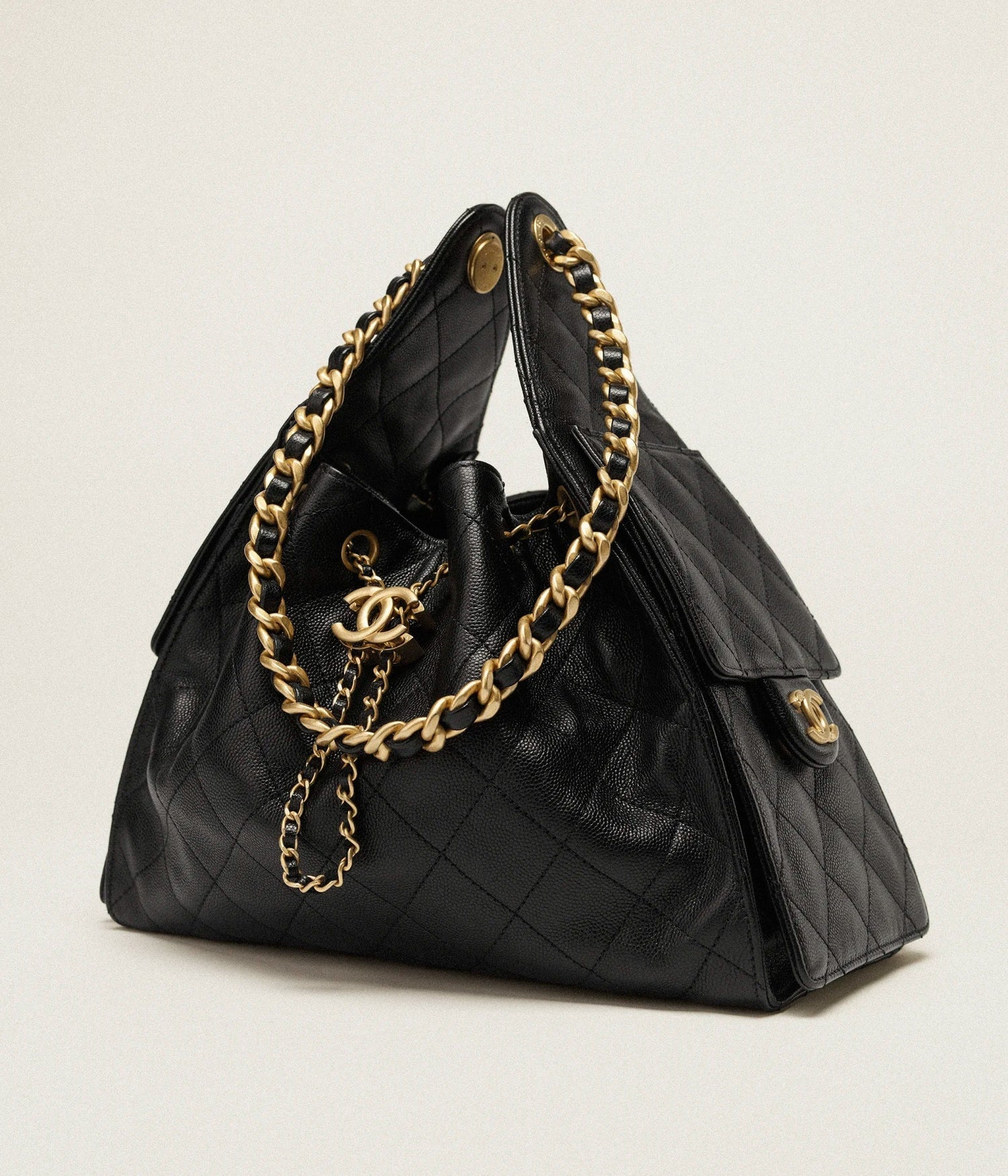 25 Small Handbag Grained Calfskin &amp; Gold-Tone Metal Bag